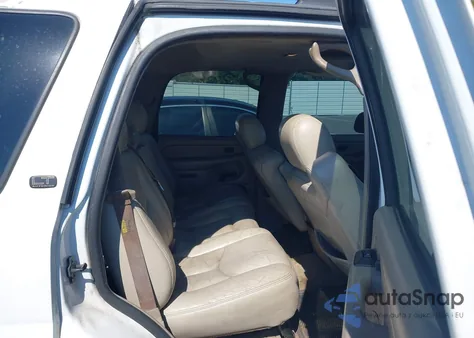 2004 Chevrolet Tahoe Ls z USA, uszkodzony, nr VIN 1GNEC13Z74J111990